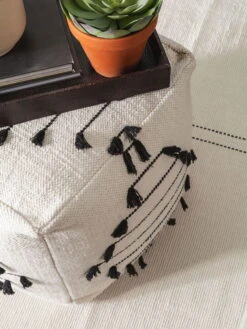 Pouf 'Bo' 10 Pouf 'Bo' -Magasin De Rénovation Domiciliaire 60006617 148102 122851 148102 122851 poufs beige pouf sitzkissen bodenkissen sitzpouf 04