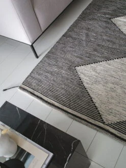 Tapis 'Nahla White/Black' -Magasin De Rénovation Domiciliaire 60007069 129101 112849 129101 112849 wollteppiche modern teppich laeufer vorleger textilien 03