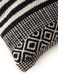 Housse De Coussin 'Deja I' -Magasin De Rénovation Domiciliaire 60007277 37102 124619 37102 124619 kissen schwarz weiss kissenbezug kissenhuelle dekokissen 03