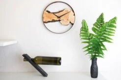 Horloge Murale Design 'Wuhrzel' 8 Horloge Murale Design 'Wuhrzel' -Magasin De Rénovation Domiciliaire ch70 a 04 a 04 braun schwarz wanduhren wanduhr modern holz nachhaltig 03