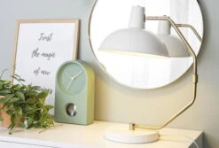 Karlsson Horloge De Table 'Taut' -Magasin De Rénovation Domiciliaire ka5801gr tischuhren gruen tischuhr design standuhr modern 05