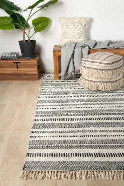 Tapis Fait à La Main 'Mindful Mess' En 160x230cm -Magasin De Rénovation Domiciliaire kl03417 modern streifen polyethylenterephthalat grau modern teppich laeufer vorleger textilien 03