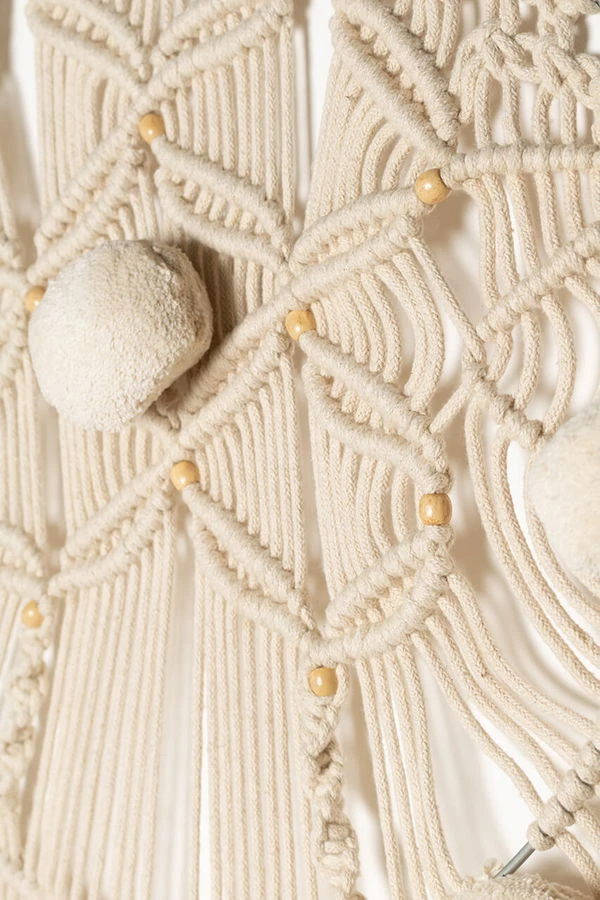 Tissage Mural Fait à La Main 'Fleur Immortelle' 50x80cm 5 Tissage Mural Fait à La Main 'Fleur Immortelle' 50x80cm – Image 3