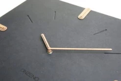 Horloge Murale Design 'THE OPPOSITE.' -Magasin De Rénovation Domiciliaire kl06522 schwarz braun design uhr wanduhr modern design minimalistisch 03